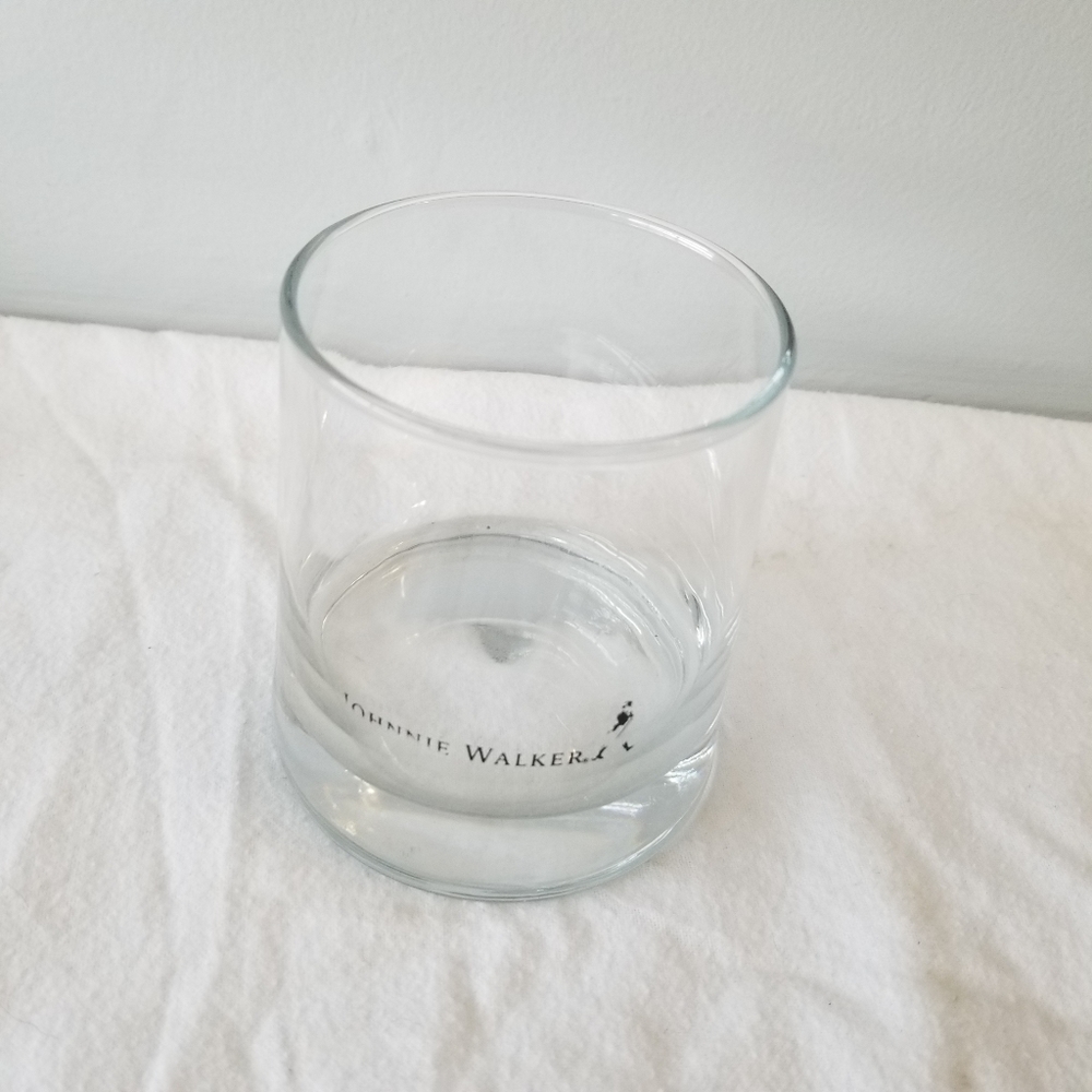 G06: JOHNNIE WALKER WHISKEY GLASS